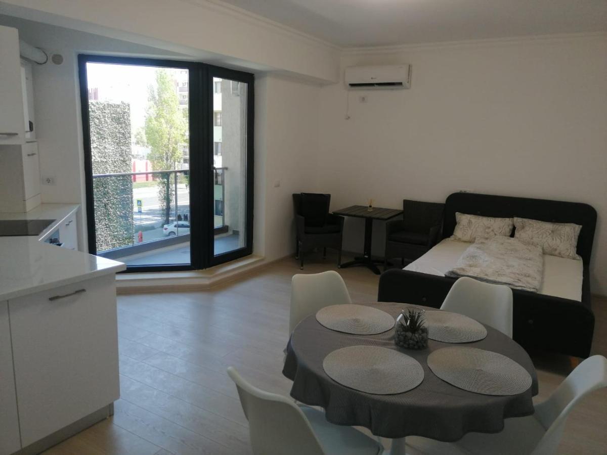 Studio Sebastian Apartment Mamaia Exterior photo